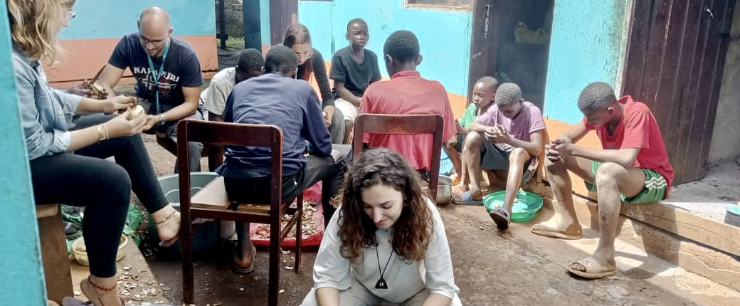 Camerun_condivisione_volunteer