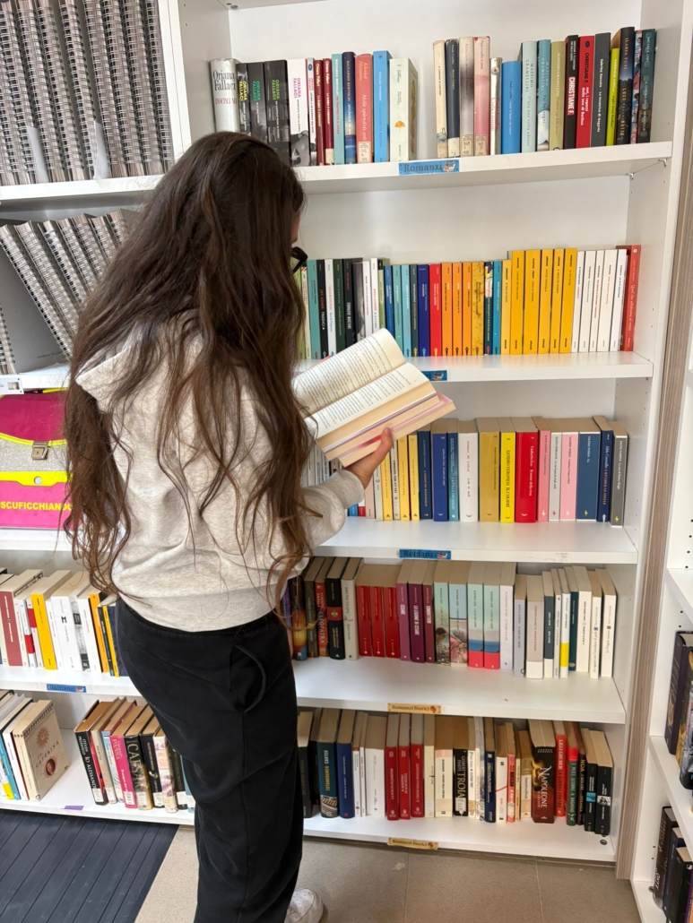 foto Giovanna bibliotca